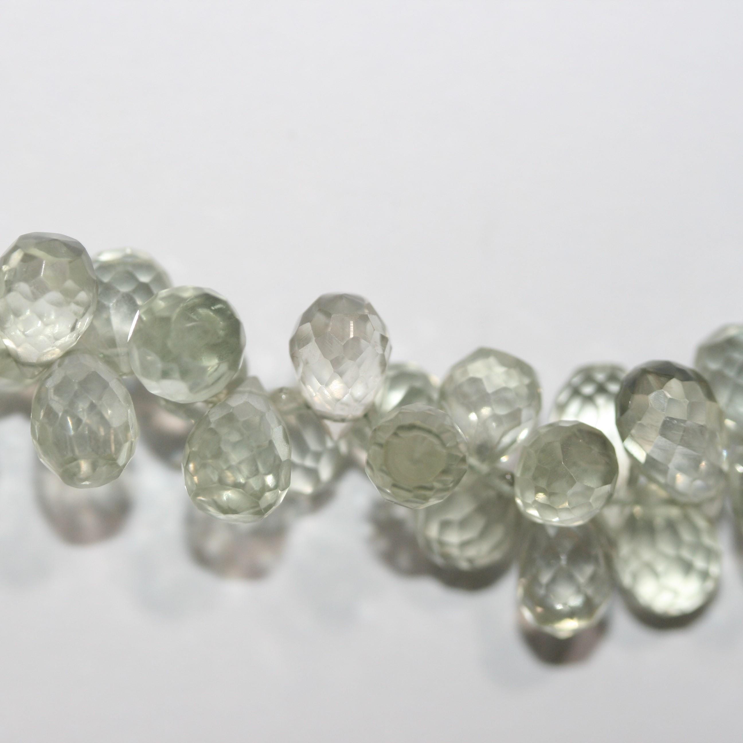 Perles en forme de goutte à facettes en prasiolite St de 8 pouces (7 x 5 mm). Longueur approximative du brin : 20 cm.