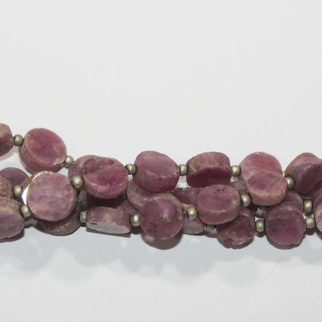 Perles plates lisses en saphir rose de 8 à 9 mm, longueur 20 cm.