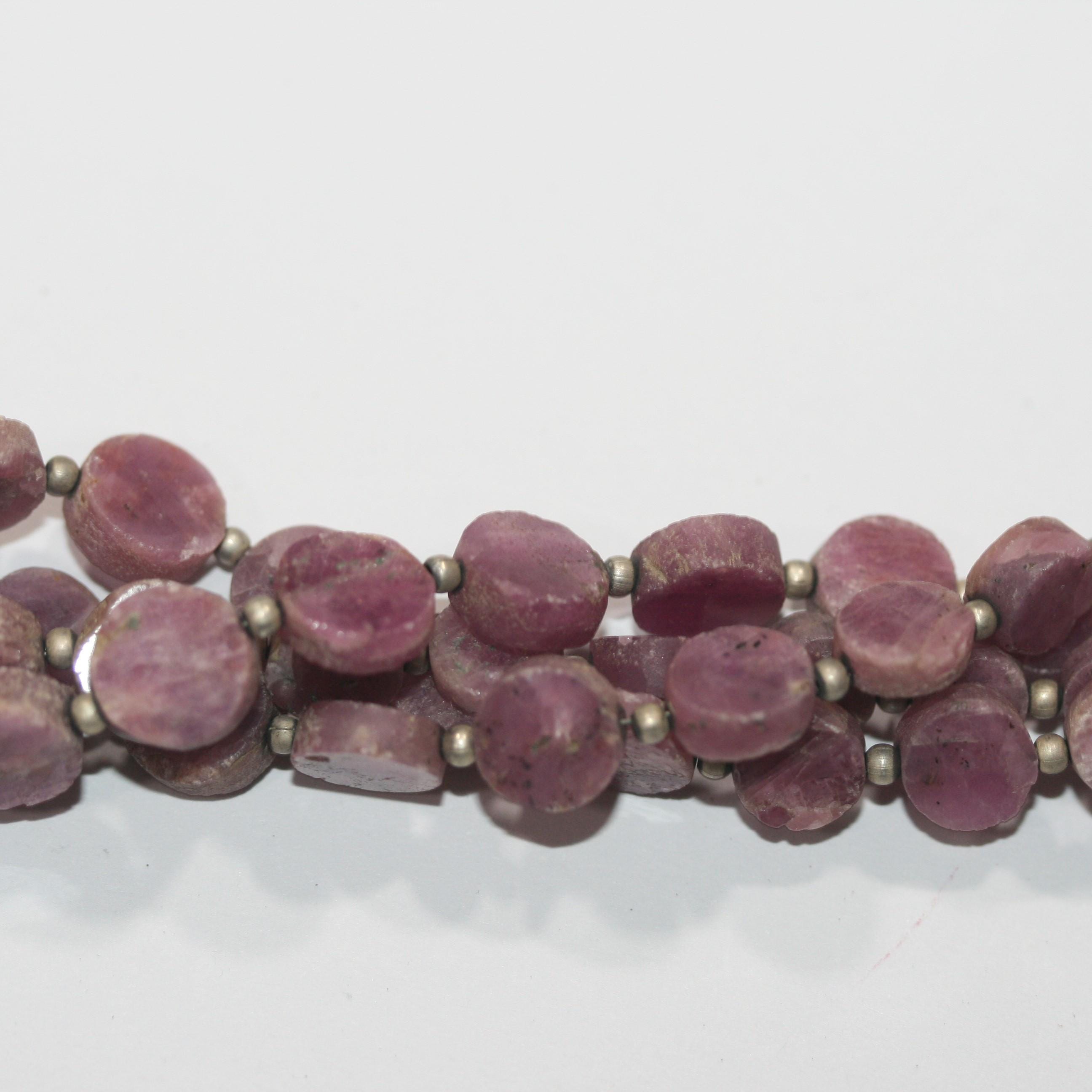 Perles plates lisses en saphir rose de 8 à 9 mm, longueur 20 cm.