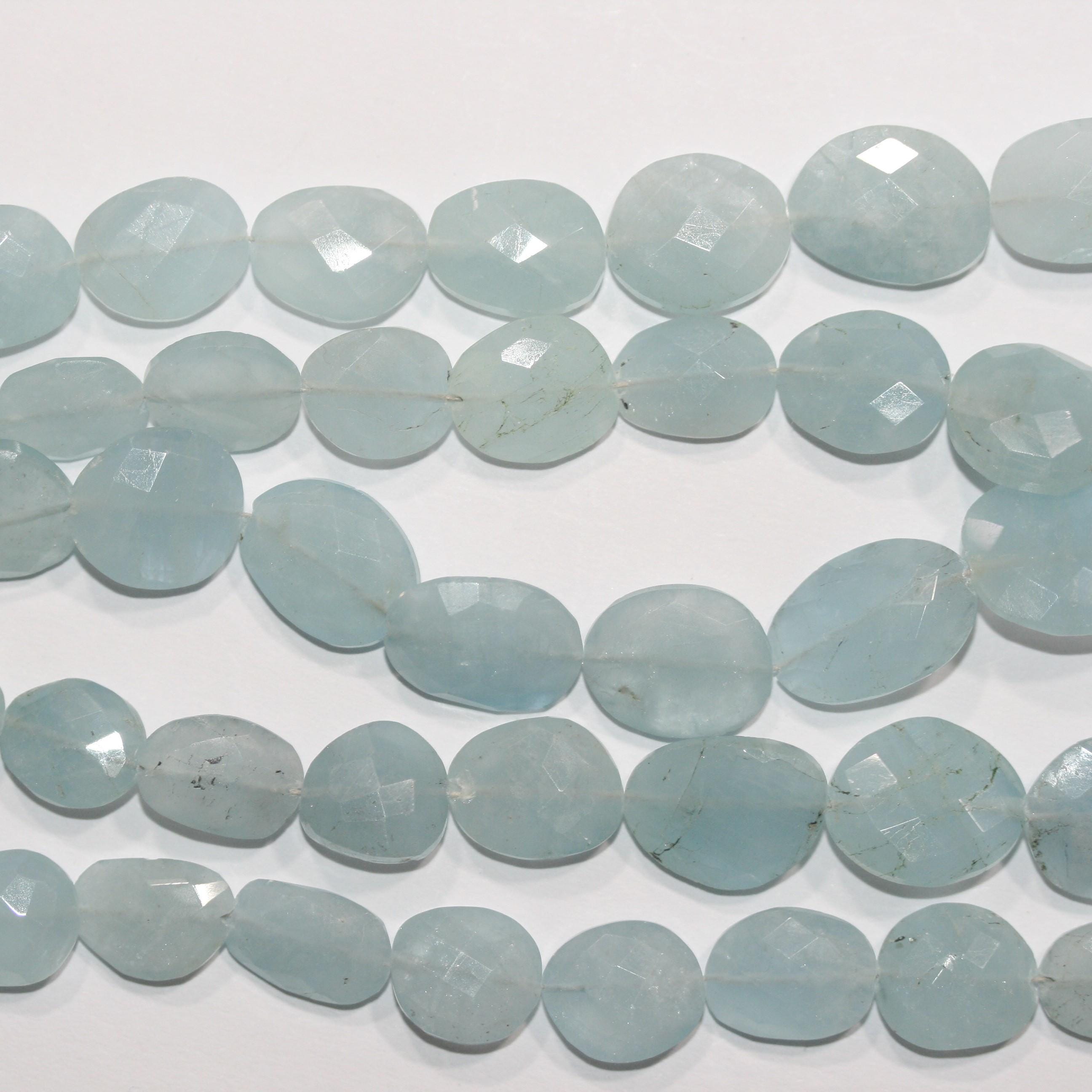 Cuentas ovaladas facetadas de aguamarina de 8", 13 x 10 mm aprox. - Hilo de 20 cm.