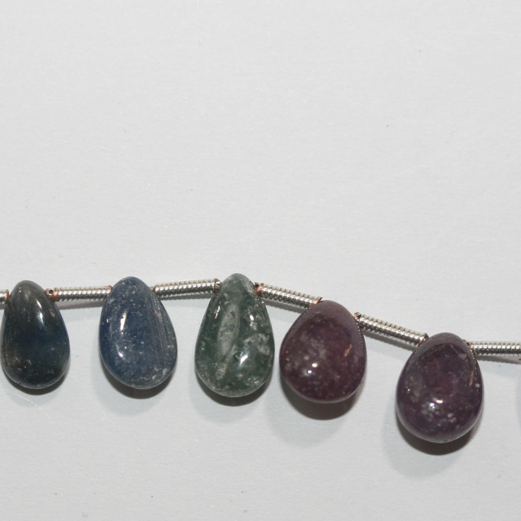 Perles en forme de goutte lisses en saphir multicolore de 8 pouces (11 x 7 mm). Longueur approximative du fil : 20 cm.