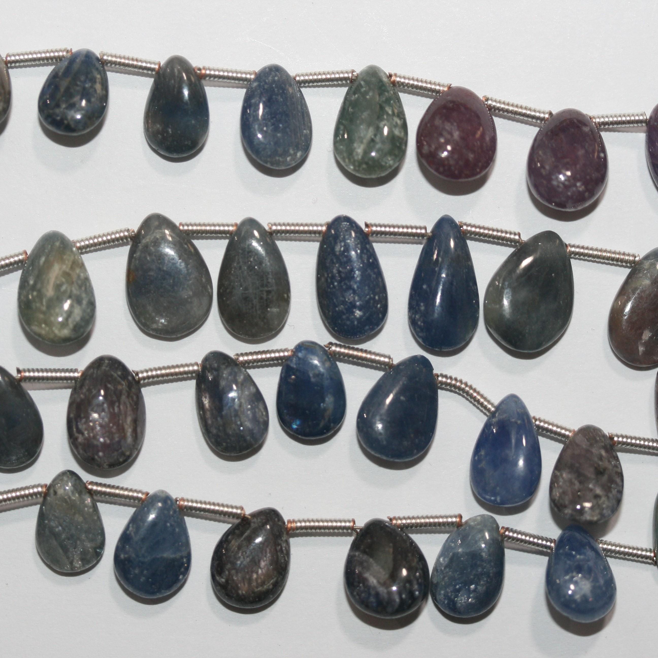 Perles en forme de goutte lisses en saphir multicolore de 8 pouces (11 x 7 mm). Longueur approximative du fil : 20 cm.