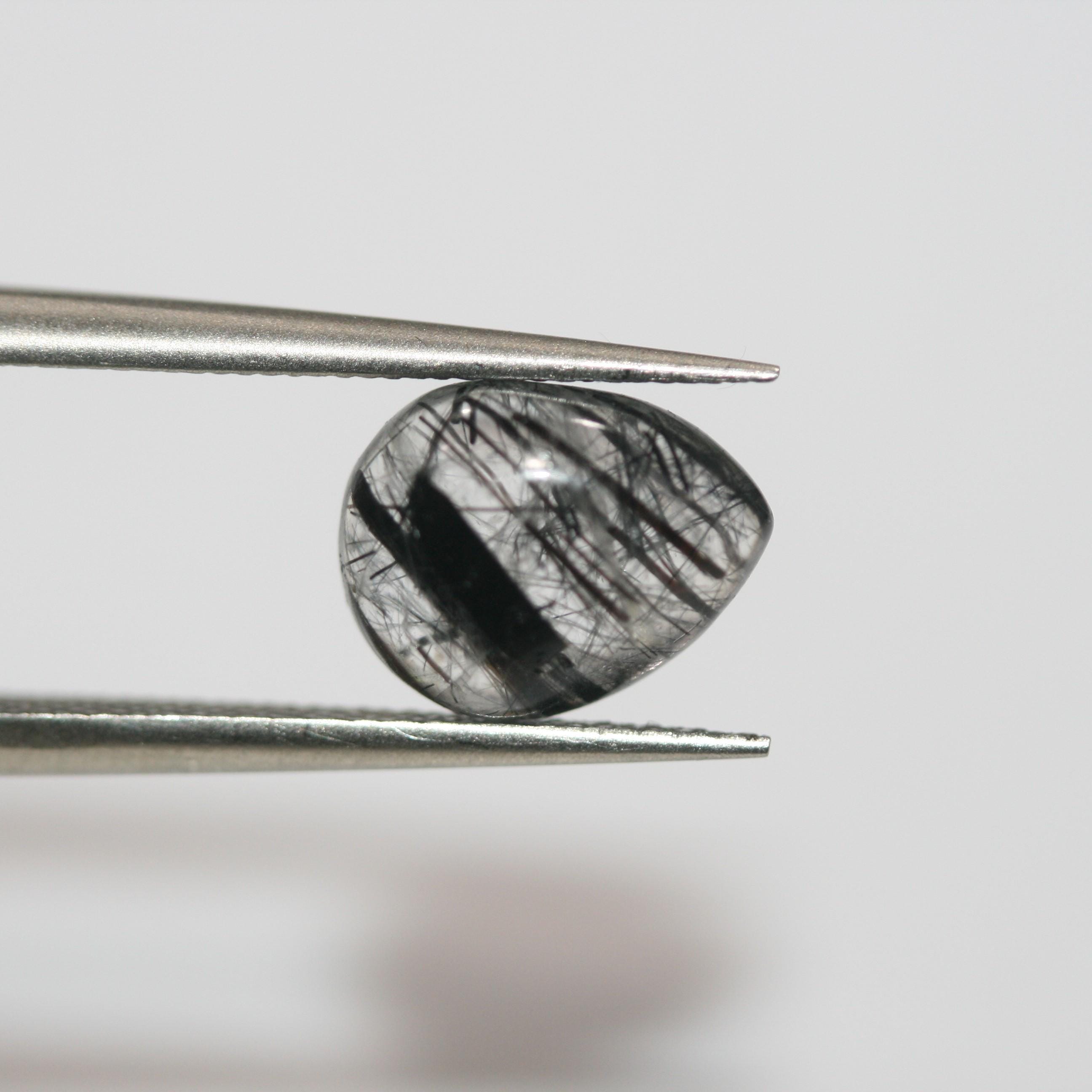 Lote de 8 cabujones lisos de cuarzo turmalinado de 10 x 8 mm (8 unidades). Artículo 1780CB