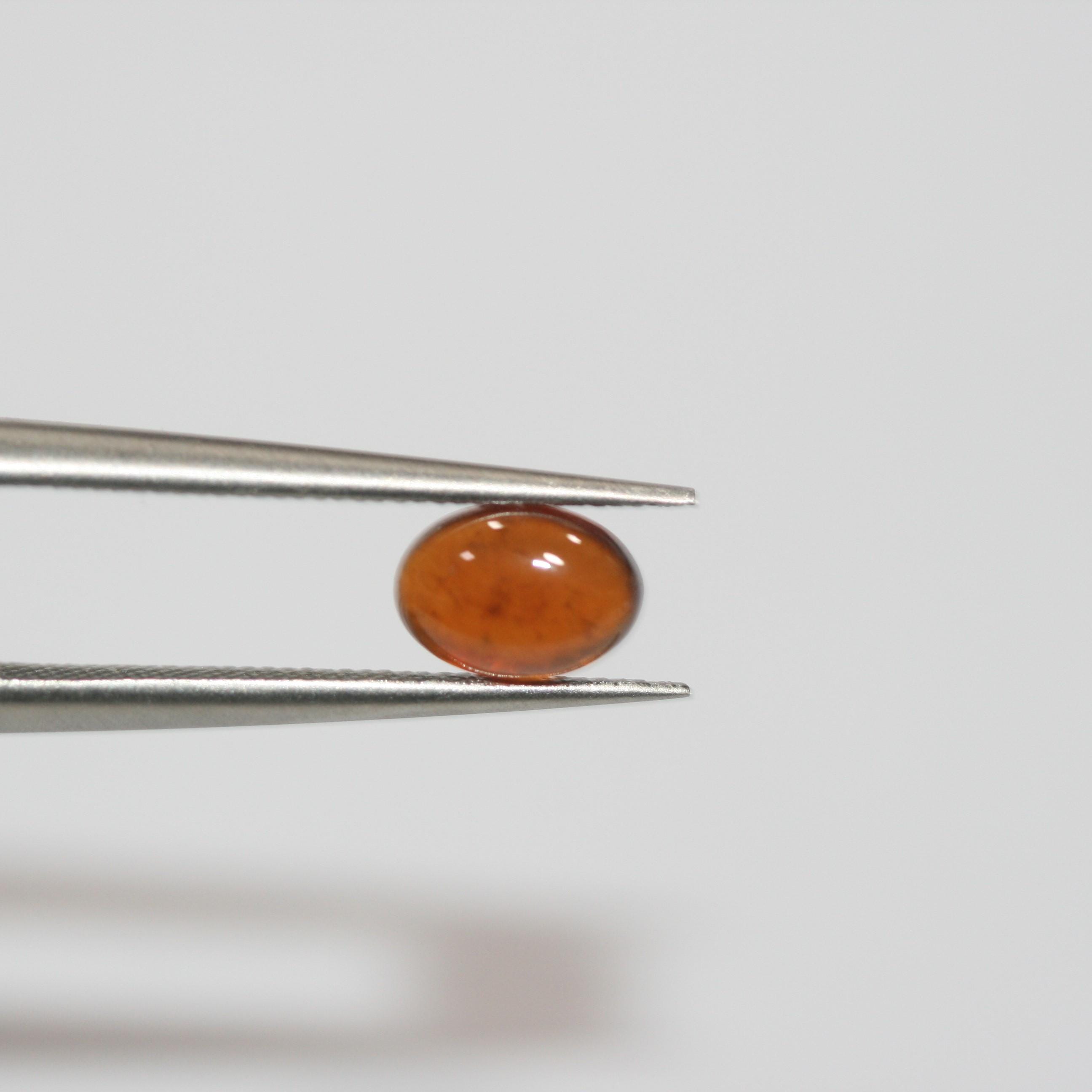 Hessonite Garnet Smooth Oval Cabochon 7x5mm. (10 Pcs).- Item.1755CB