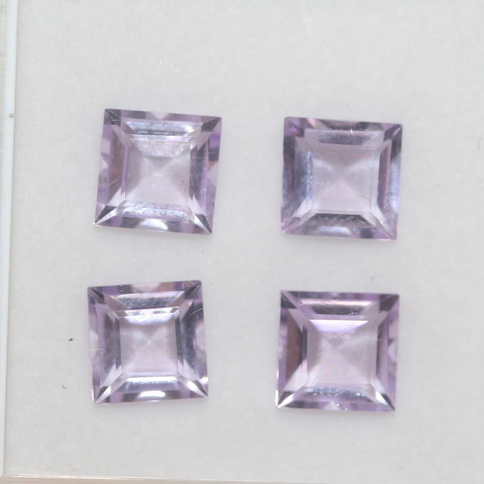 Lote de 4 piezas de amatista facetada cuadrada de 8 mm. (4 piezas) - Artículo: 664LO