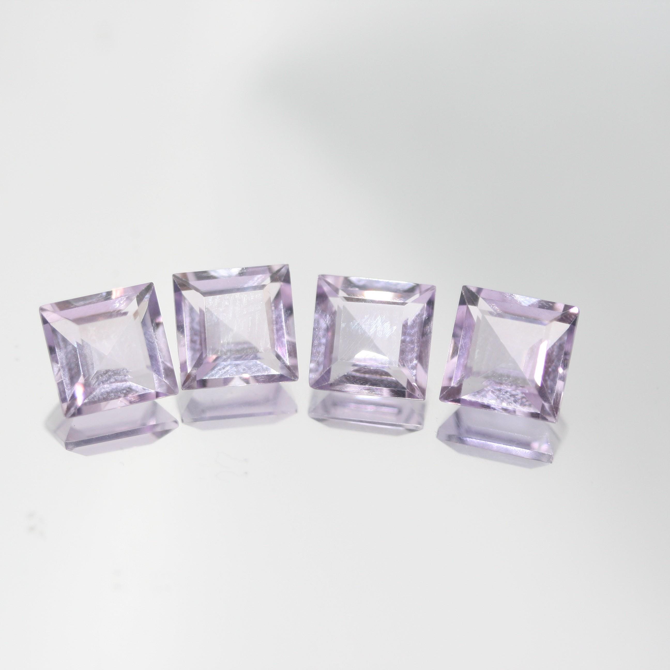 Lote de 4 piezas de amatista facetada cuadrada de 8 mm. (4 piezas) - Artículo: 664LO