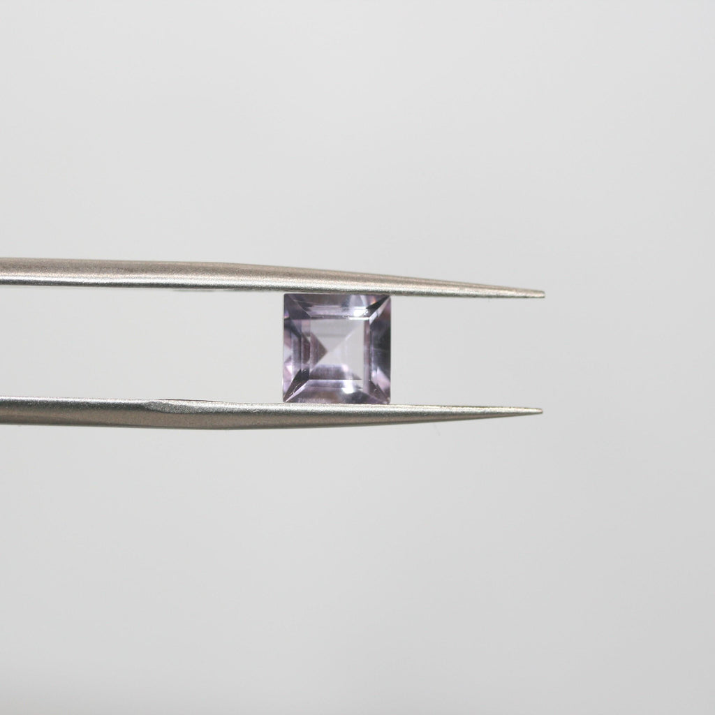 Lote de 6 amatistas facetadas cuadradas de 7 mm. (6 piezas) - Artículo: 666LO