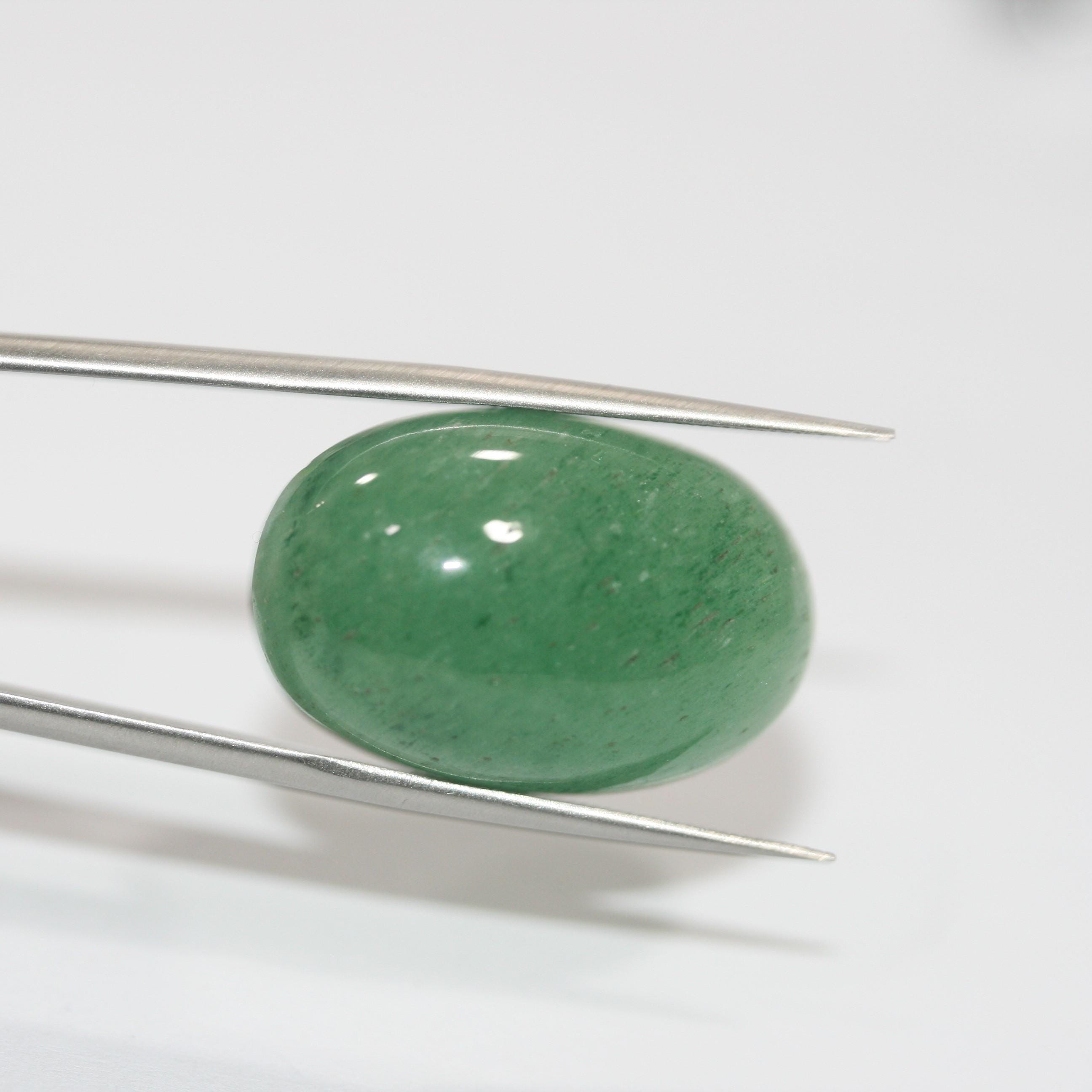 Cabochon ovale lisse en aventurine 27,5 x 17,8 mm (42,27 ct)