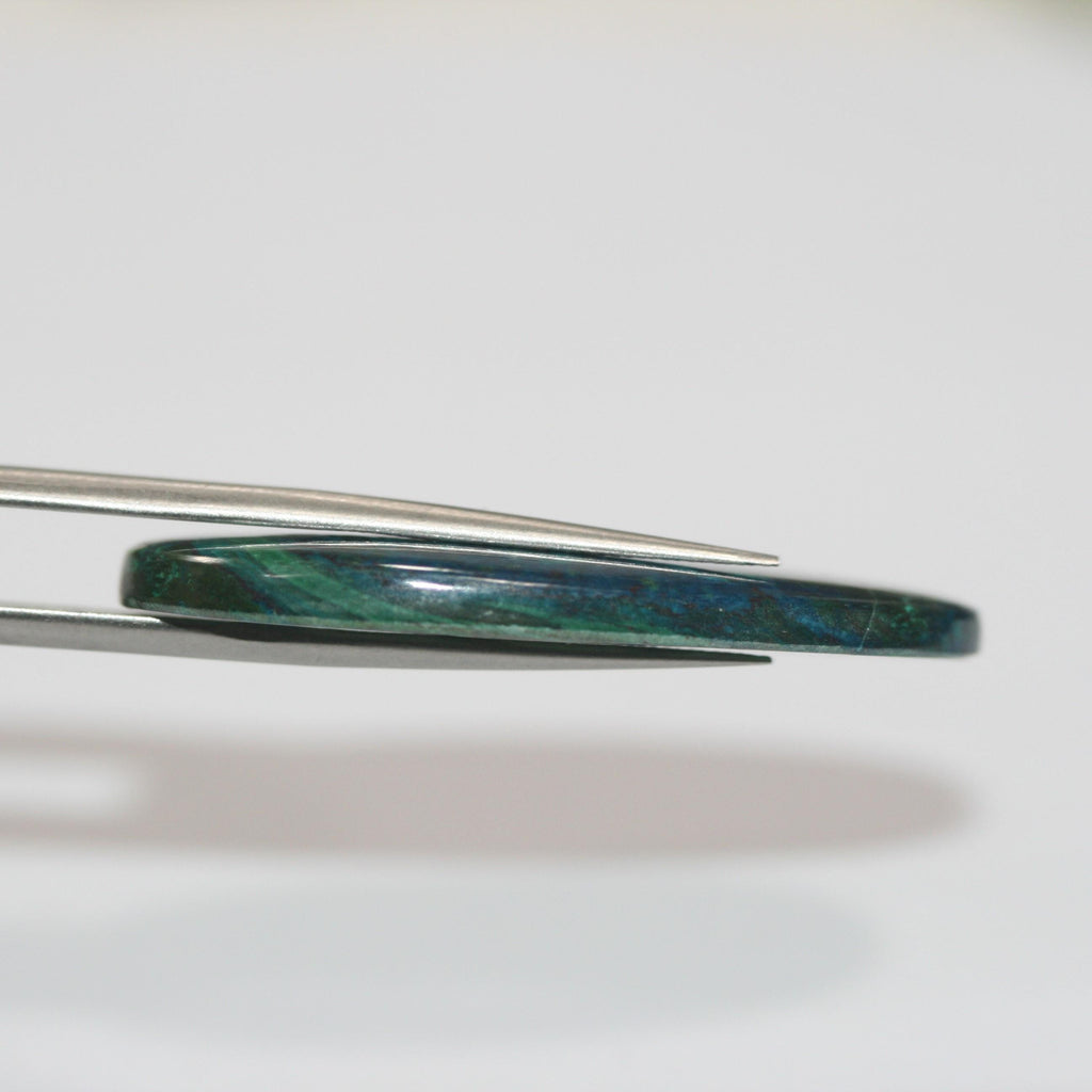 Cabochon ovale lisse en chrysocolle-shattuckite 40x20mm. (35,79 ct.)