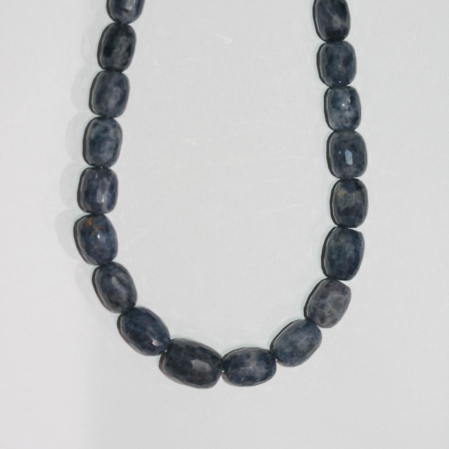 Collier en saphir St de 18 pouces, à facettes dégradées, 9x6-13x10 mm.-Longueur 47 cm.