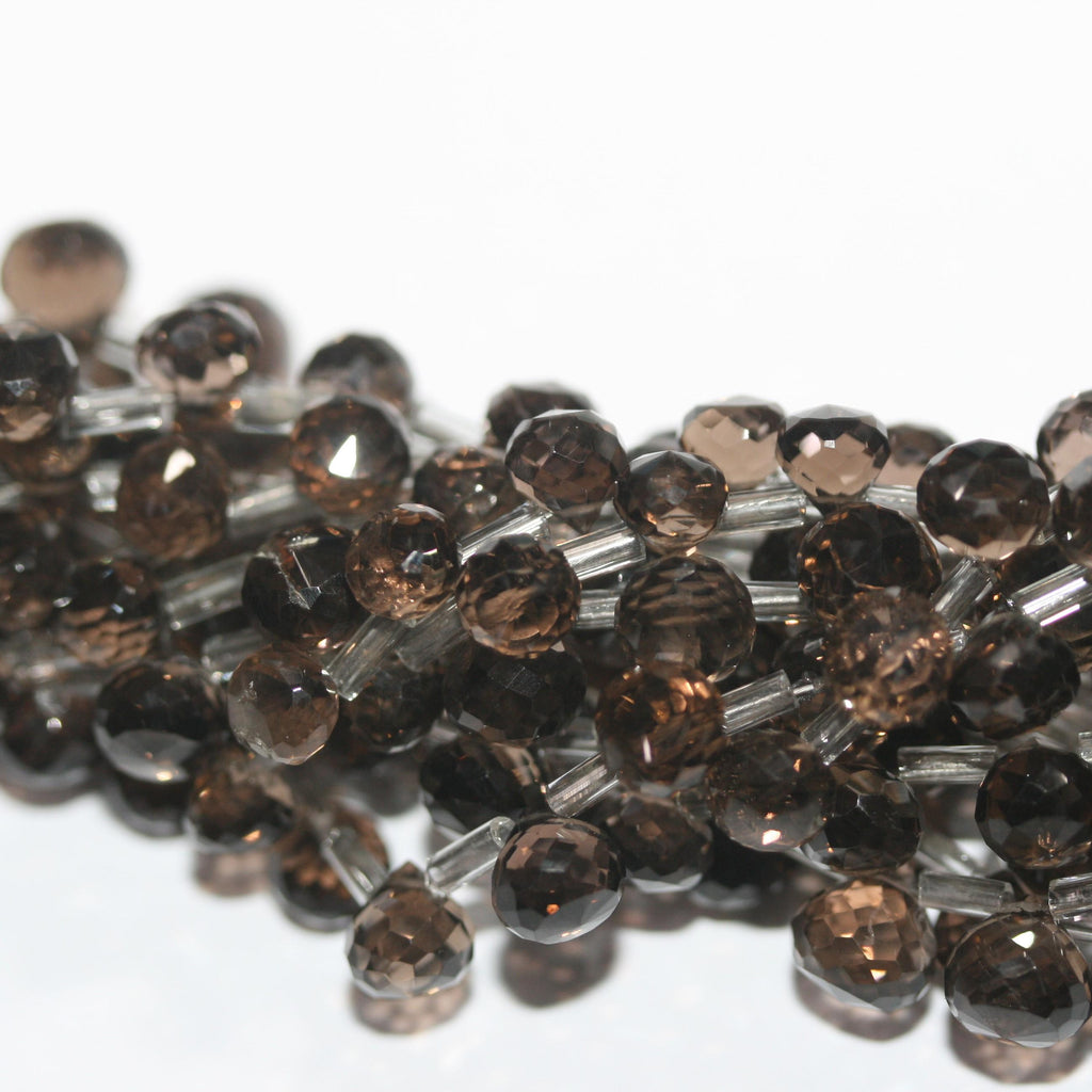 Perles en quartz fumé facettées de 8 pouces (environ 5-6 mm) - Longueur du fil : 20 cm.