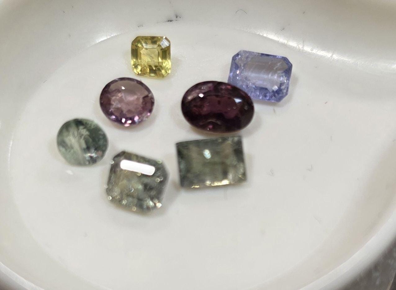 MultiColor Green Blue Purple  Sapphire Lot Faceted Square Octagon  Round.(7pcs)- Natural  Gems - Hard Gems
