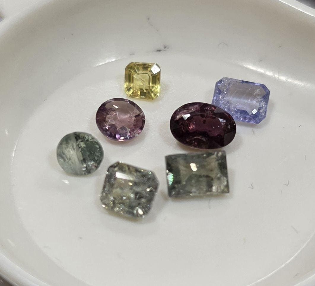 MultiColor Green Blue Purple  Sapphire Lot Faceted Square Octagon  Round.(7pcs)- Natural  Gems - Hard Gems