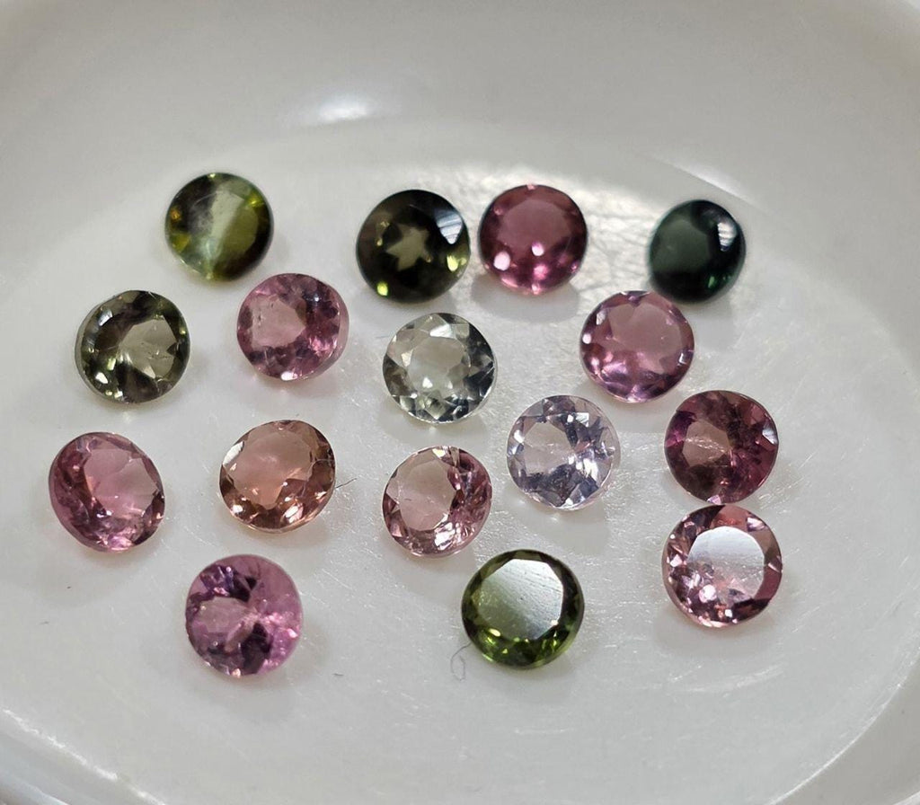 Lot de tourmalines multicolores à facettes rondes de 3 à 3,2 mm (16 pièces) - Pierres précieuses naturelles