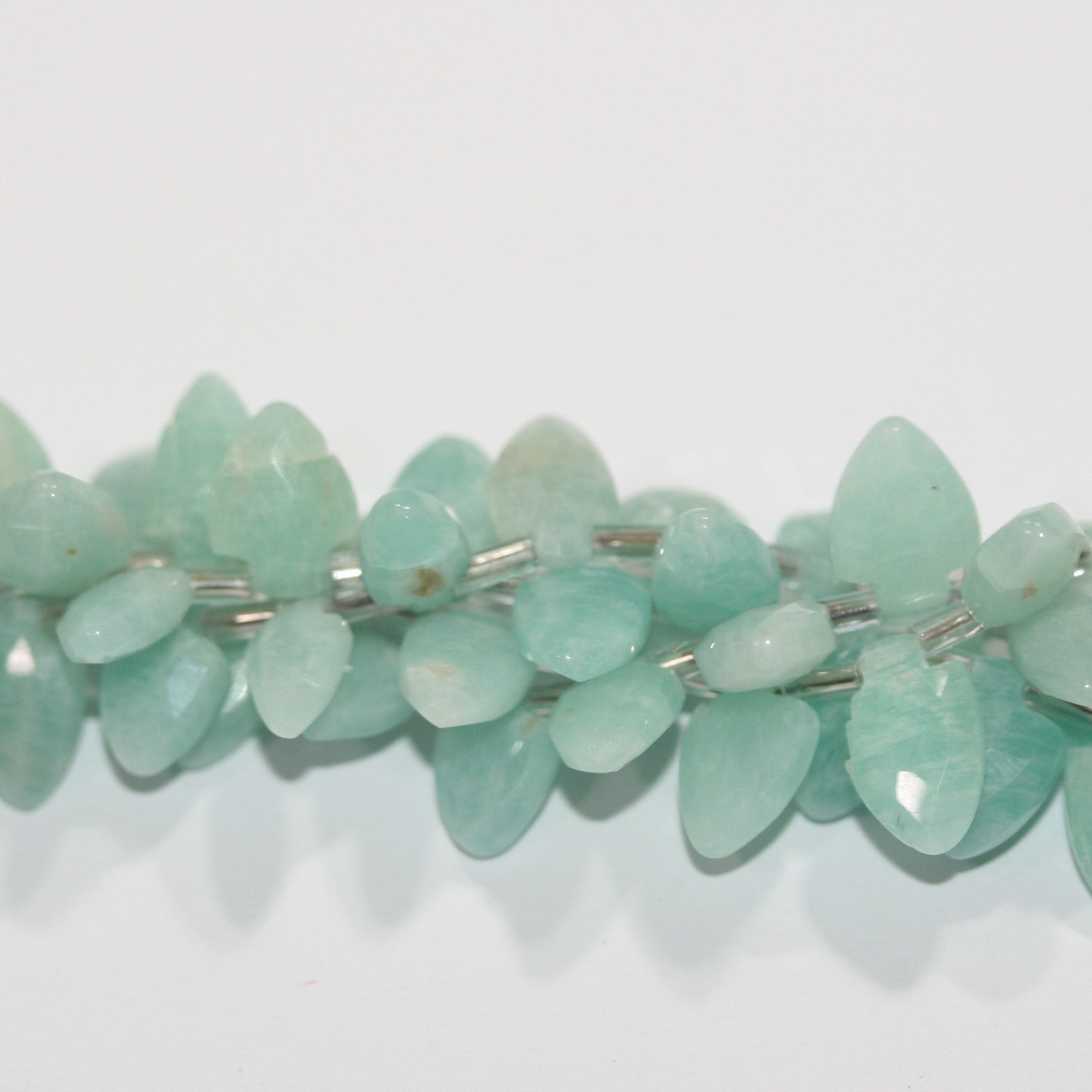 Cuentas de Amazonita Santa con Punta de Lanza Facetada de 8" (11 x 8 mm) - Hilo de 20 cm - Ref. 15015