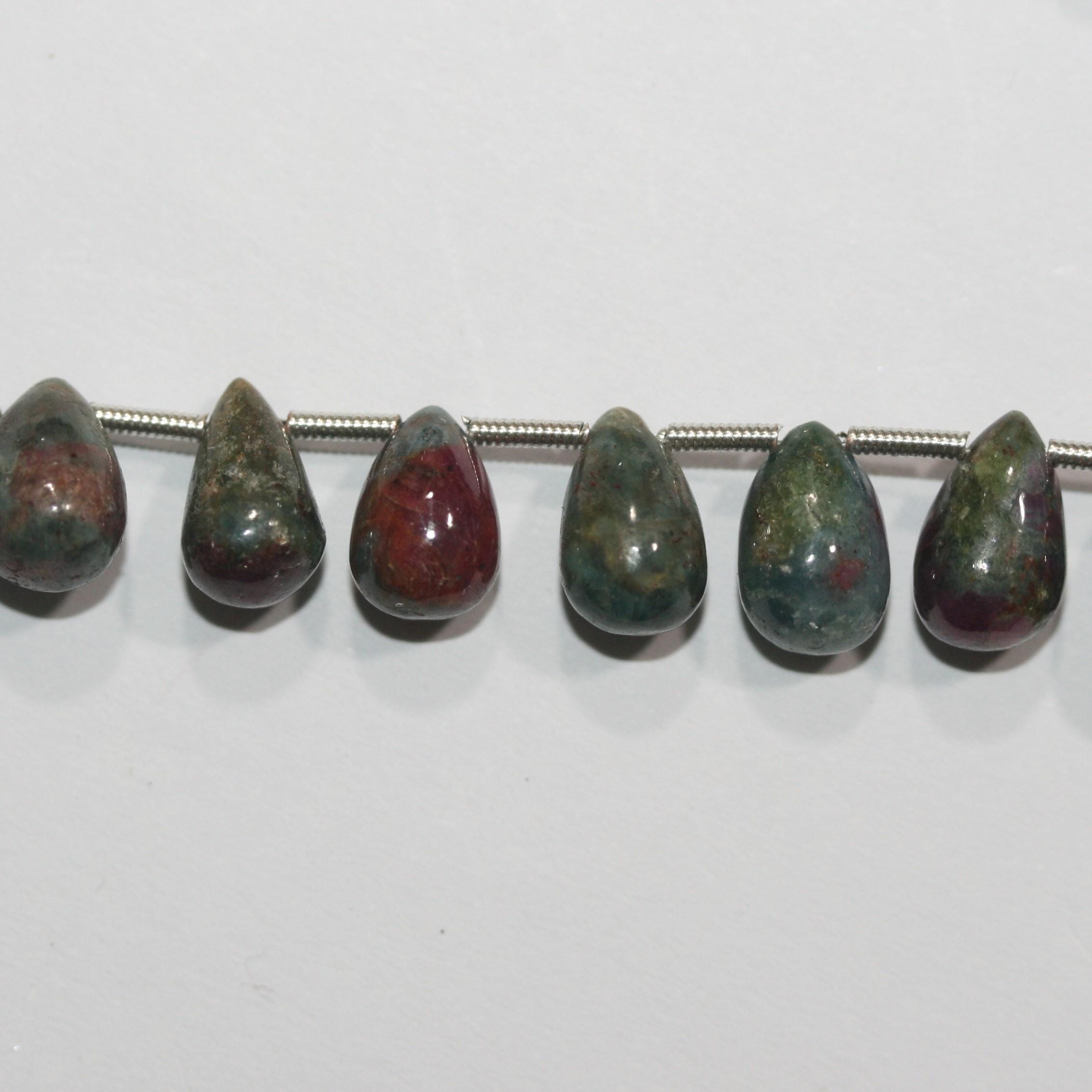 Perles en zoïsite St Ruby lisses en forme de goutte, 8 pouces, 10 x 6 mm - Fil de 20 cm.