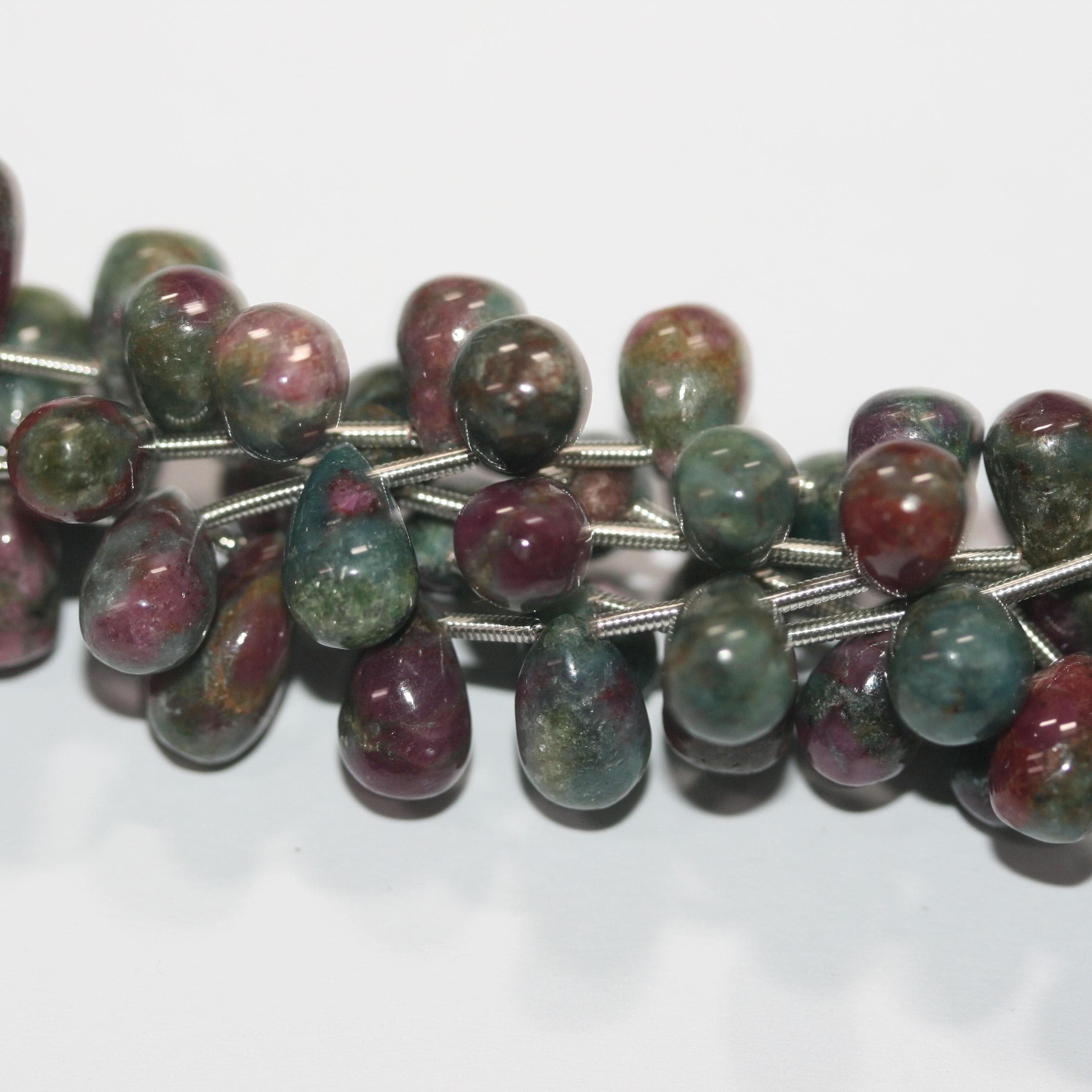 Perles en zoïsite St Ruby lisses en forme de goutte, 8 pouces, 10 x 6 mm - Fil de 20 cm.