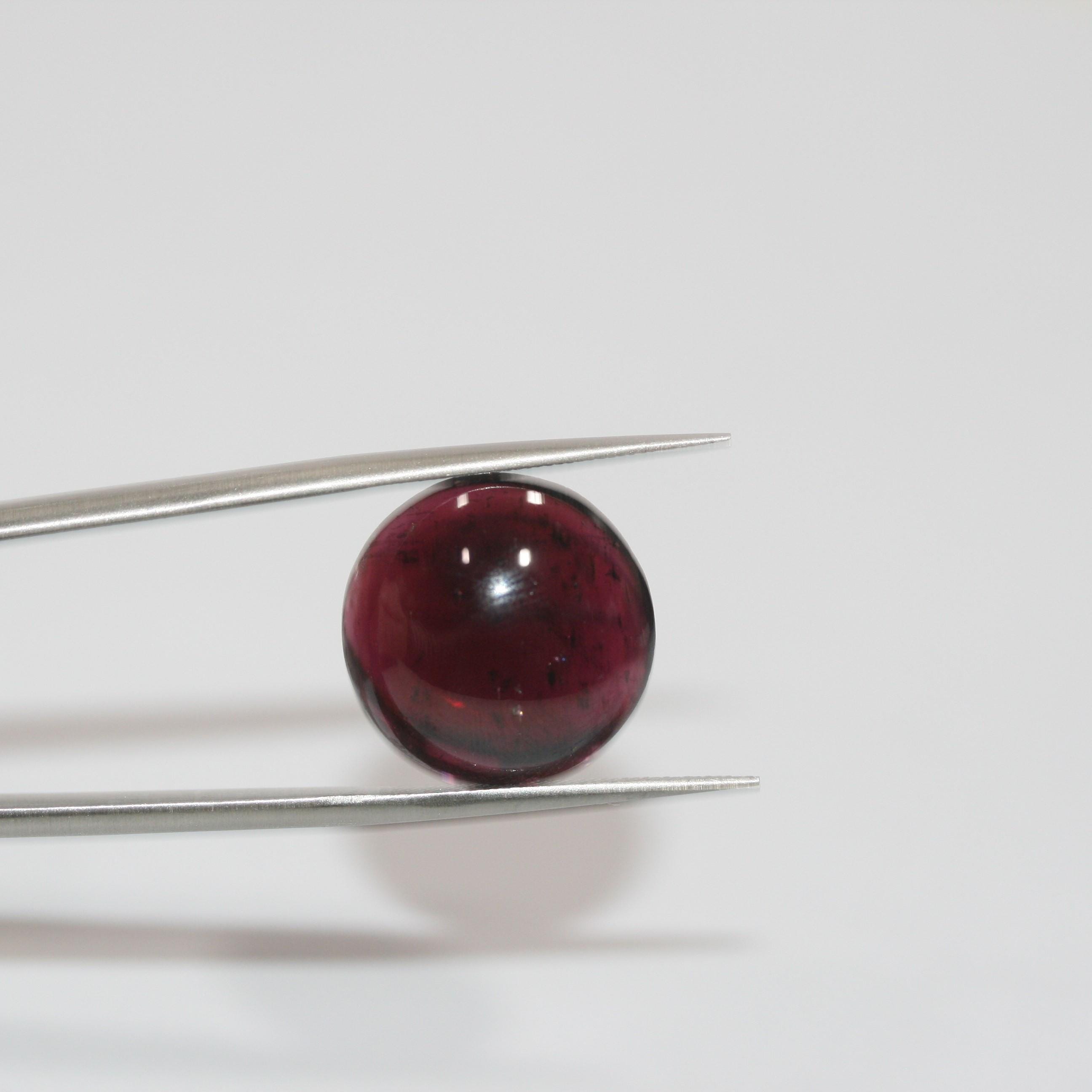 Garnet Round Smooth Cabochon 17mm.-(1 pcs.)