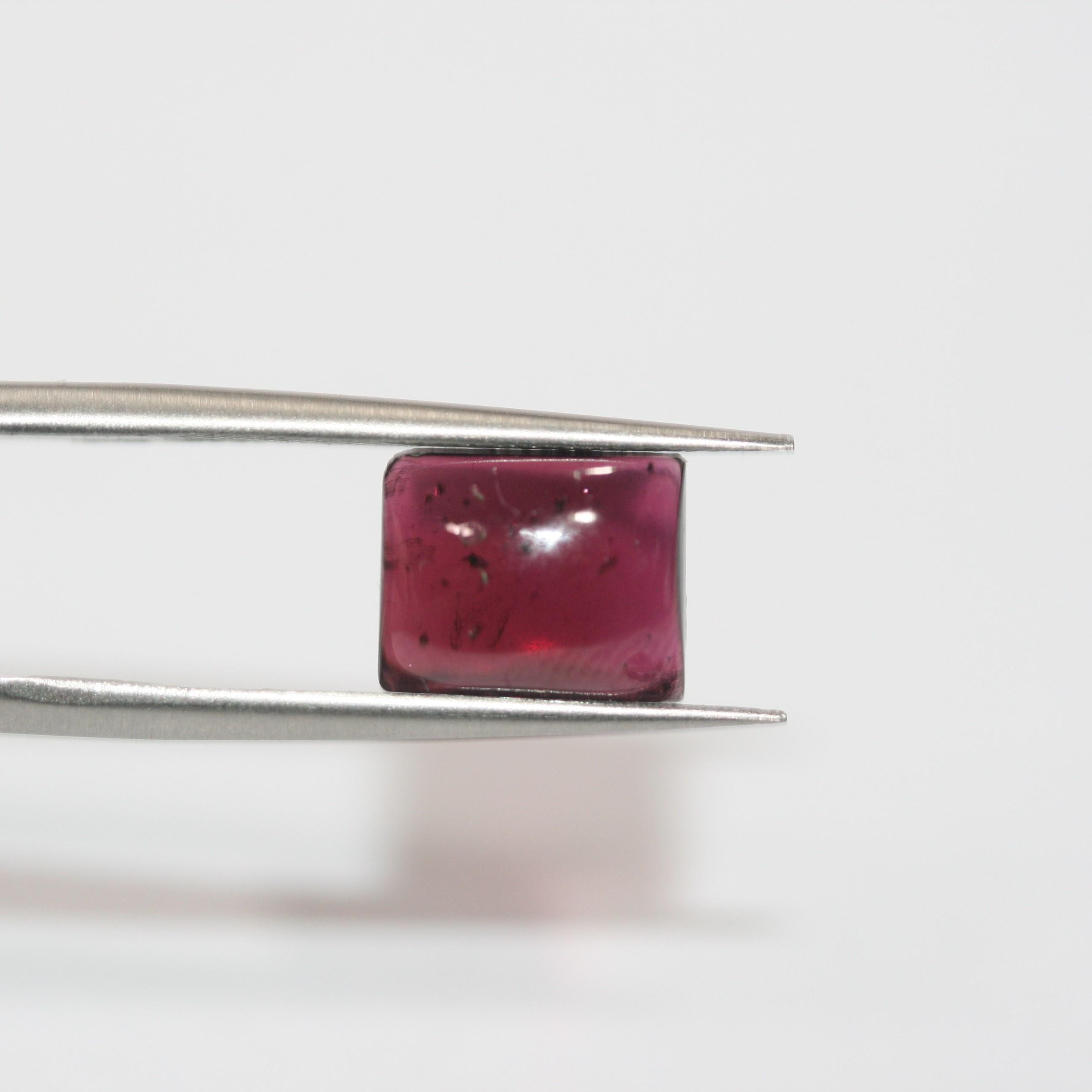 4 Pcs Garnet Rectangle Smooth Cabochon 10x8mm.-(4 pcs.)