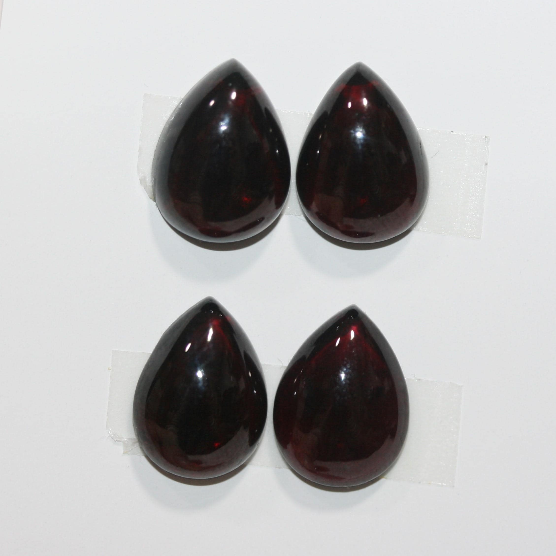 4 Pcs Garnet Drop Smooth Cabochon 16x12mm.-(4 pcs.)