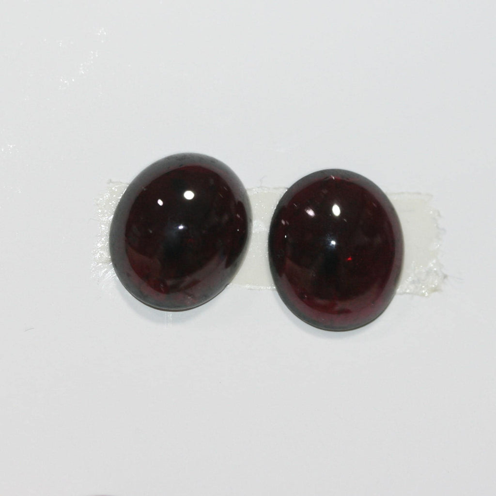 2 Pcs Garnet Oval Smooth Cabochon 14x12mm.-(2 pcs.)