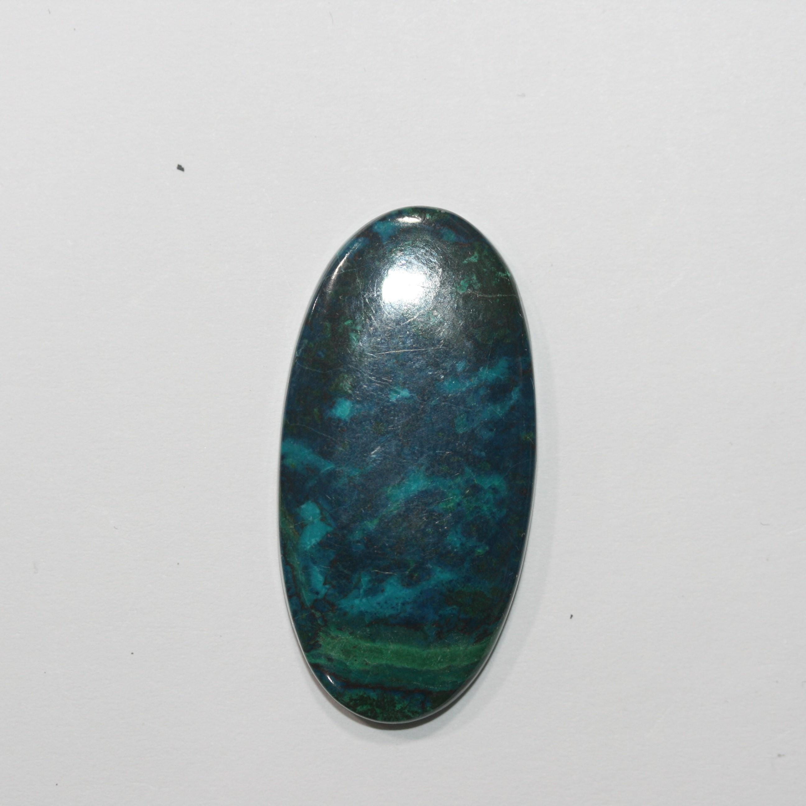 Cabochon ovale lisse en chrysocolle-shattuckite 40x20mm. (35,79 ct.)