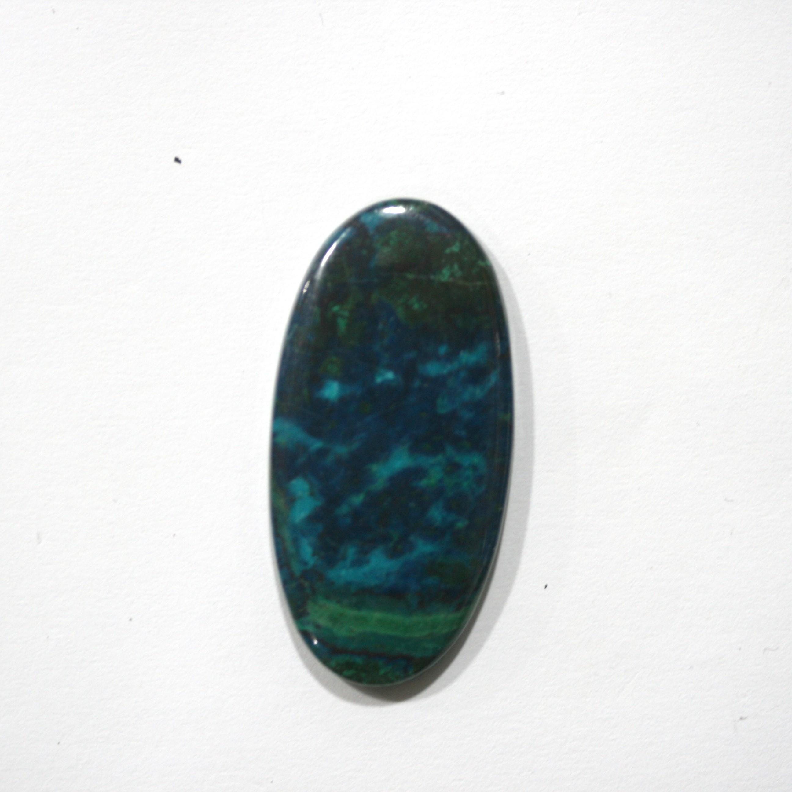 Cabochon ovale lisse en chrysocolle-shattuckite 40x20mm. (35,79 ct.)